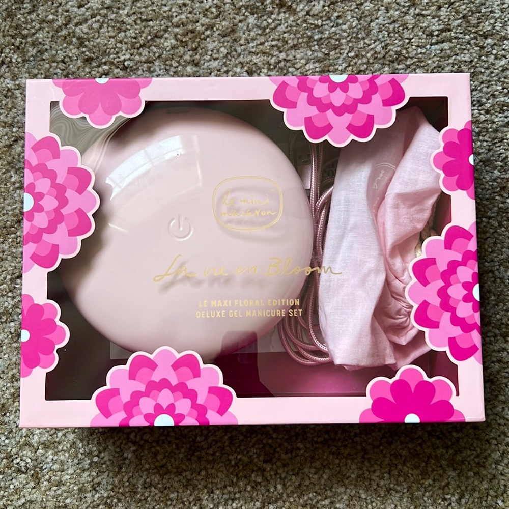 Le Mini Macaron Gel Polish Kit - like new!